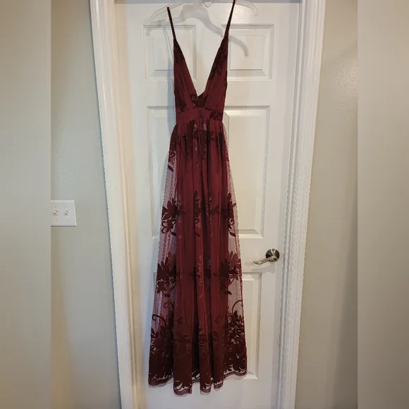 luxxel red dress Luxxel Women's Size Medium Purple Tulle Mesh Long Cocktail Party Dress  V-Neck